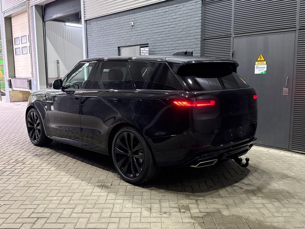 Land Rover Range Rover Sport P460e Dynamic HSE | 23 Inch | Meridian 3D Surround | ClearSight | Koelbox | Trekhaak | Massage+Ventilatie