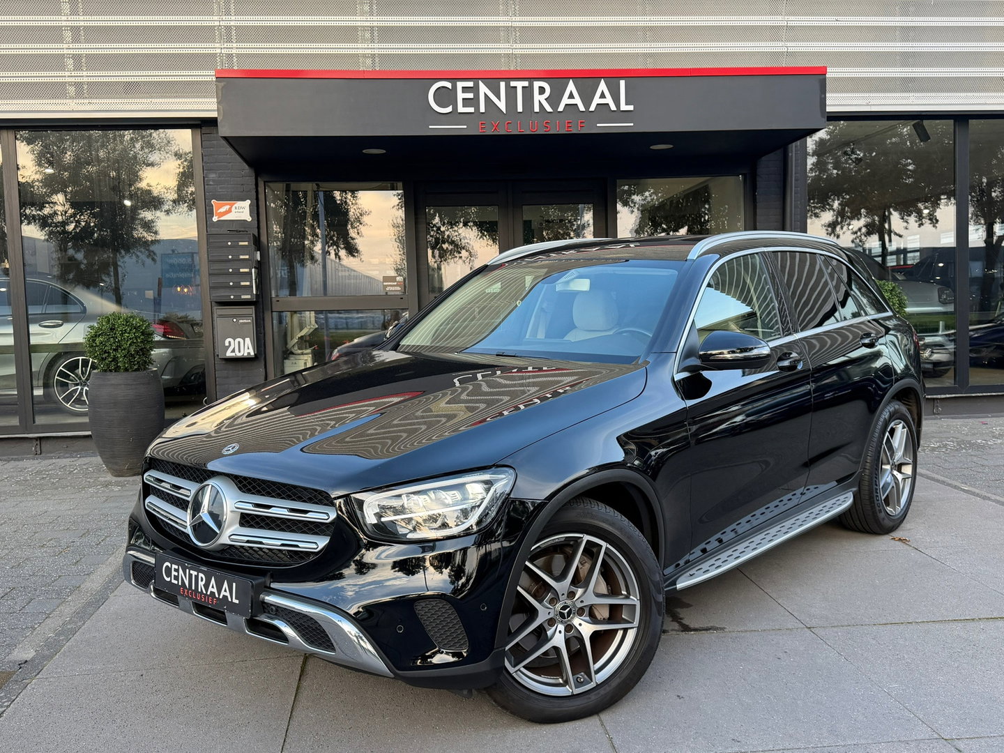 Mercedes-Benz GLC 200 Premium Plus Leder|Keyless|Led|Carplay