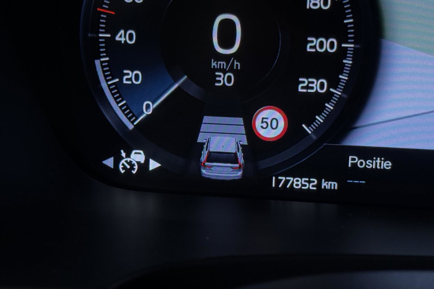 Volvo V90 2.0 D3 R-Design | ACC | Trekhaak | BLIS | Camera | Stoel+Stuurverwarming | 19 Inch