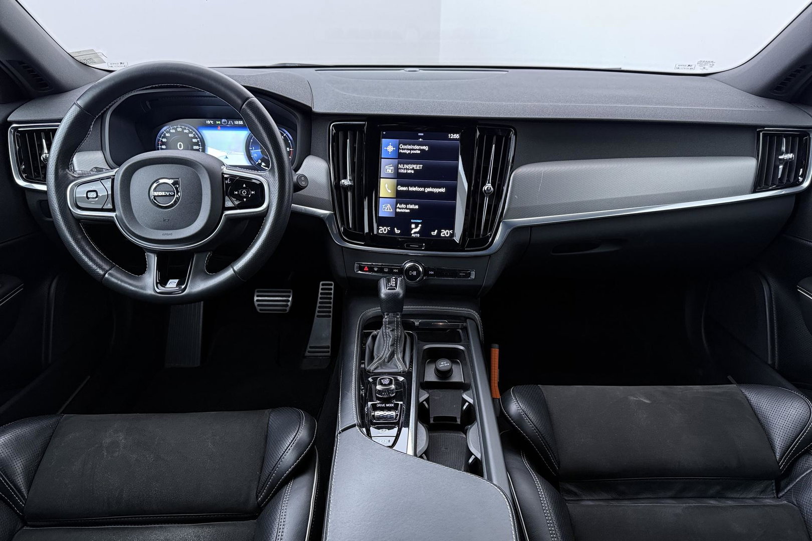 Volvo V90 2.0 D3 R-Design | ACC | Trekhaak | BLIS | Camera | Stoel+Stuurverwarming | 19 Inch