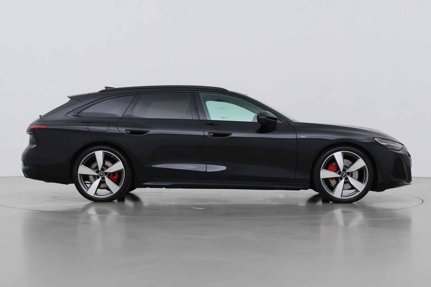 Audi A6 S edition Competition Quattro | Passenger Display | B&O | Panoramadak | 360° Camera | Massage+Ventilatie | Trekhaak | 21 Inch