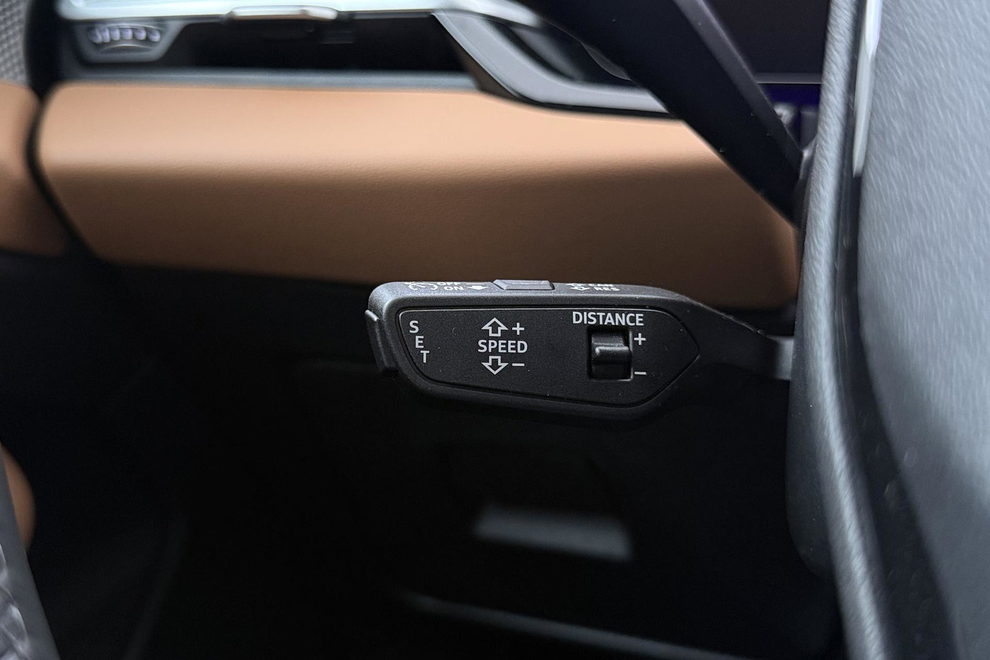 Audi A6 S edition Competition Quattro | Passenger Display | B&O | Panoramadak | 360° Camera | Massage+Ventilatie | Trekhaak | 21 Inch