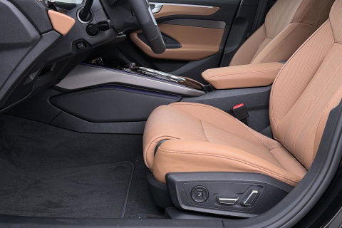 Audi A6 S edition Competition Quattro | Passenger Display | B&O | Panoramadak | 360° Camera | Massage+Ventilatie | Trekhaak | 21 Inch