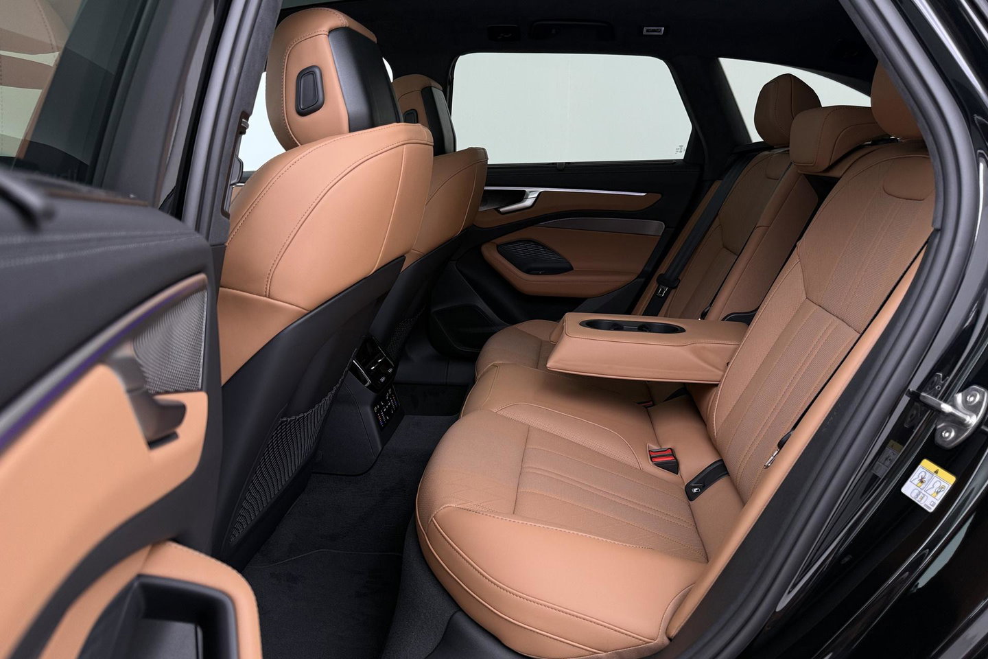 Audi A6 S edition Competition Quattro | Passenger Display | B&O | Panoramadak | 360° Camera | Massage+Ventilatie | Trekhaak | 21 Inch