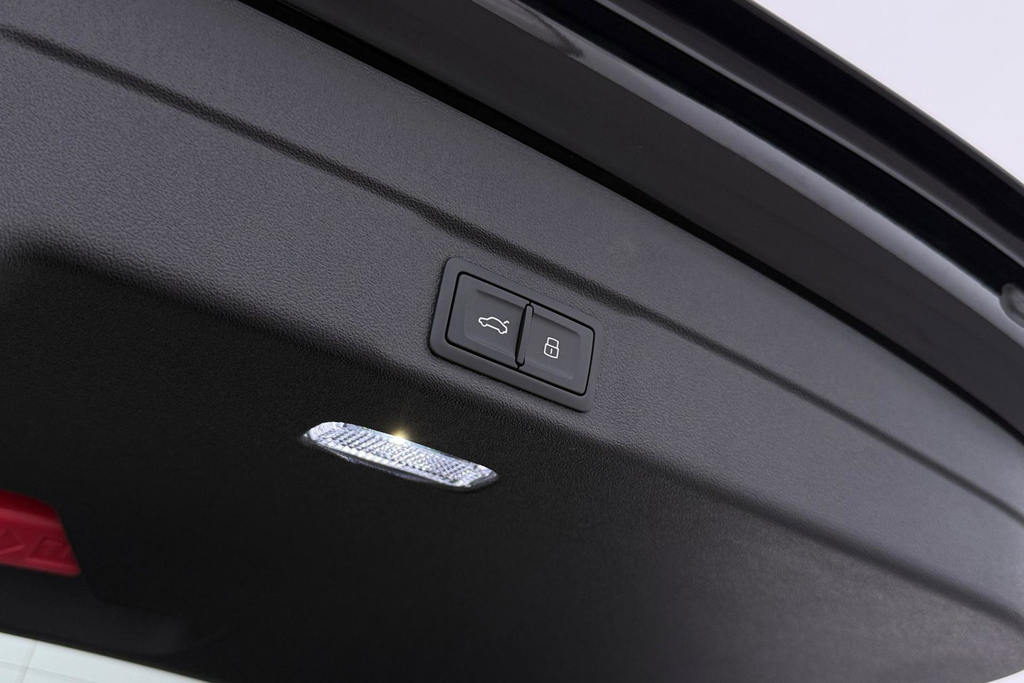 Audi A6 S edition Competition Quattro | Passenger Display | B&O | Panoramadak | 360° Camera | Massage+Ventilatie | Trekhaak | 21 Inch