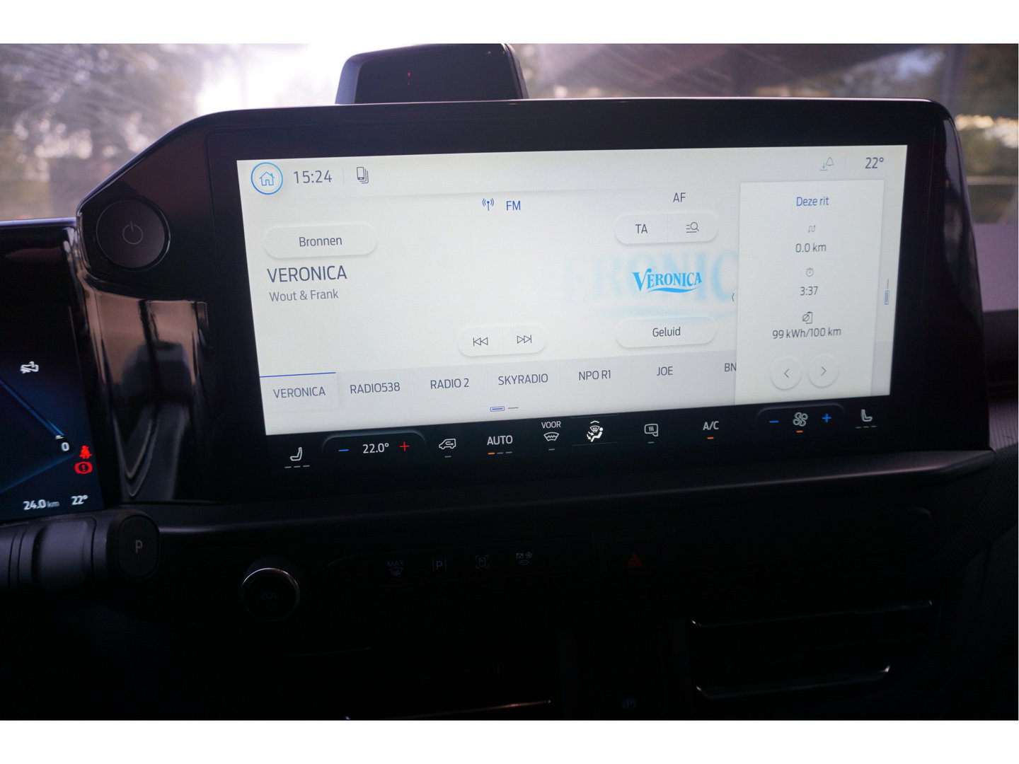 Ford E-Transit Custom 320L 218PK 71KWH AWD Limited Elektrisch AUT BPM VRIJ!! Apple CP/Android A, LED, Trekhaak, 2x Schuifdeur!! NR. EC51
