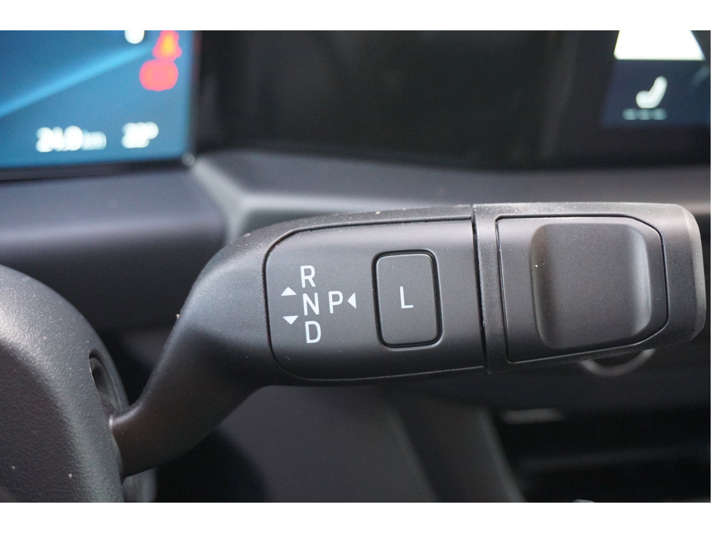 Ford E-Transit Custom 320L 218PK 71KWH AWD Limited Elektrisch AUT BPM VRIJ!! Apple CP/Android A, LED, Trekhaak, 2x Schuifdeur!! NR. EC51