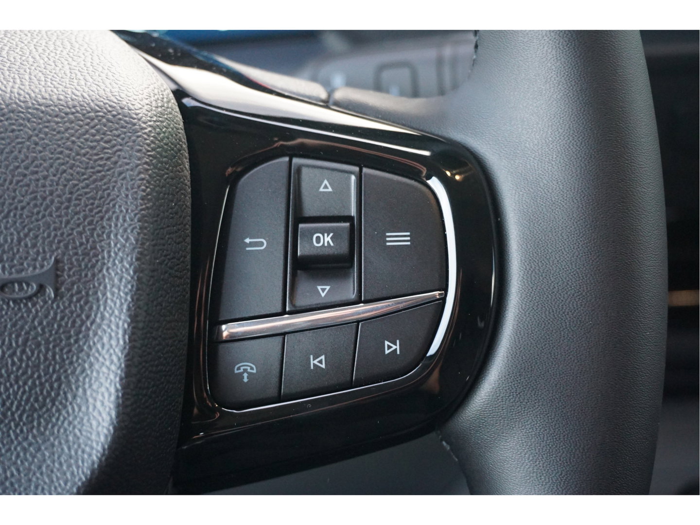 Ford E-Transit Custom 320L 218PK 71KWH AWD Limited Elektrisch AUT BPM VRIJ!! Apple CP/Android A, LED, Trekhaak, 2x Schuifdeur!! NR. EC51