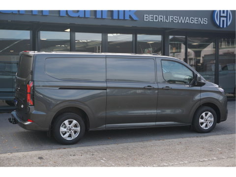 Ford E-Transit Custom 320L 218PK 71KWH AWD Limited Elektrisch AUT BPM VRIJ!! Apple CP/Android A, LED, Trekhaak, 2x Schuifdeur!! NR. EC51
