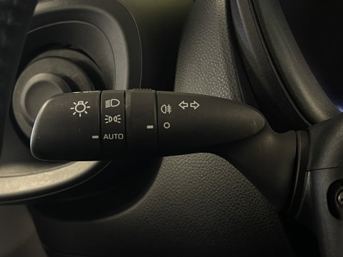 Toyota Aygo X 1.0 VVT-i MT Play | Adaptieve Cruise Control | Achteruitrijcamera | Bluetooth | Airconditioning |