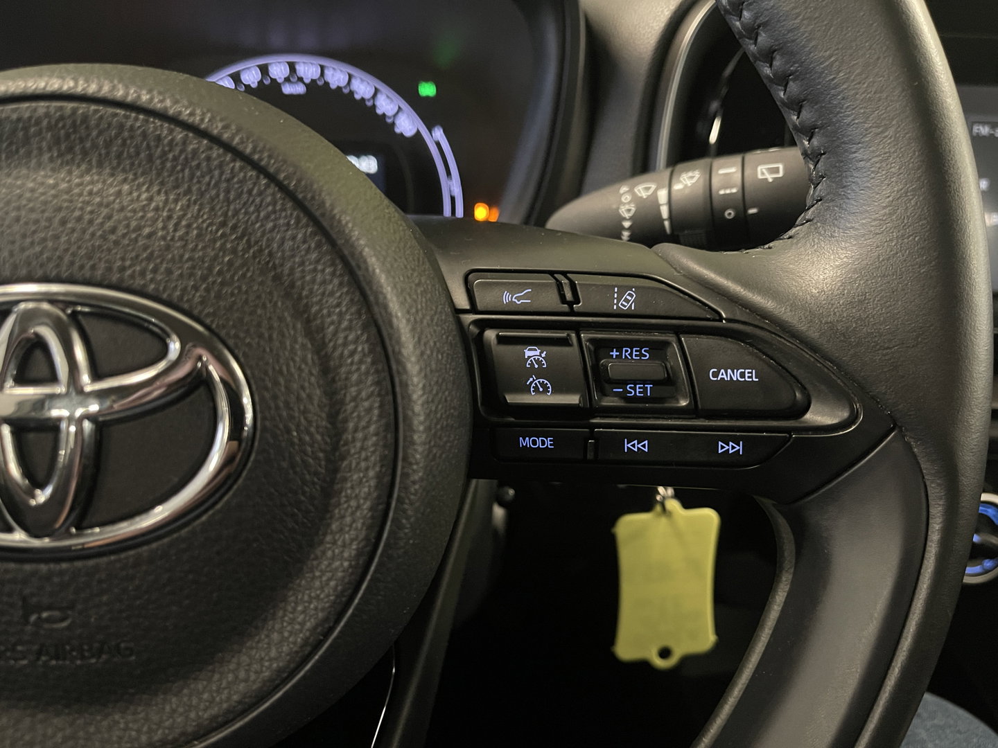 Toyota Aygo X 1.0 VVT-i MT Play | Adaptieve Cruise Control | Achteruitrijcamera | Bluetooth | Airconditioning |