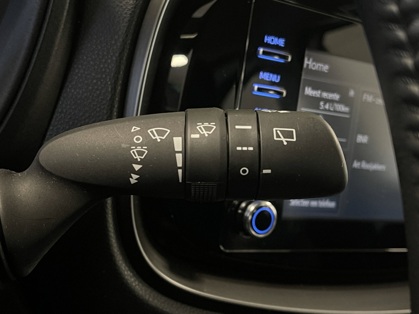 Toyota Aygo X 1.0 VVT-i MT Play | Adaptieve Cruise Control | Achteruitrijcamera | Bluetooth | Airconditioning |