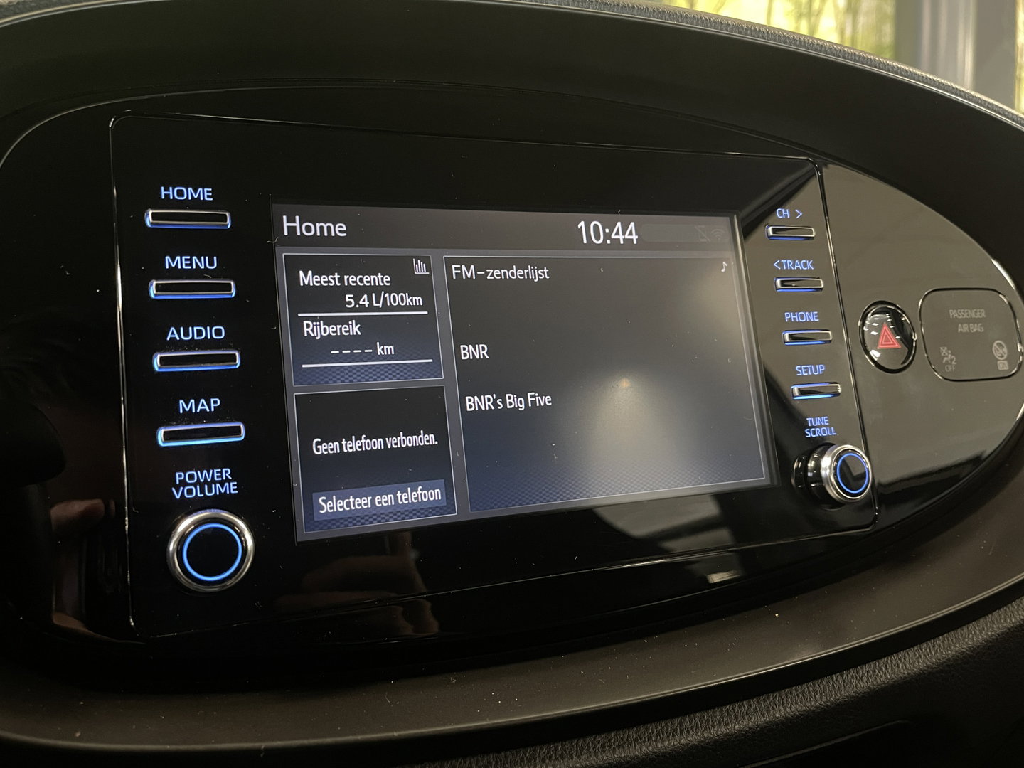 Toyota Aygo X 1.0 VVT-i MT Play | Adaptieve Cruise Control | Achteruitrijcamera | Bluetooth | Airconditioning |