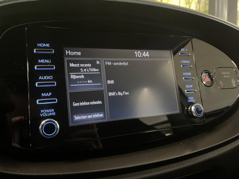 Toyota Aygo X 1.0 VVT-i MT Play | Adaptieve Cruise Control | Achteruitrijcamera | Bluetooth | Airconditioning |
