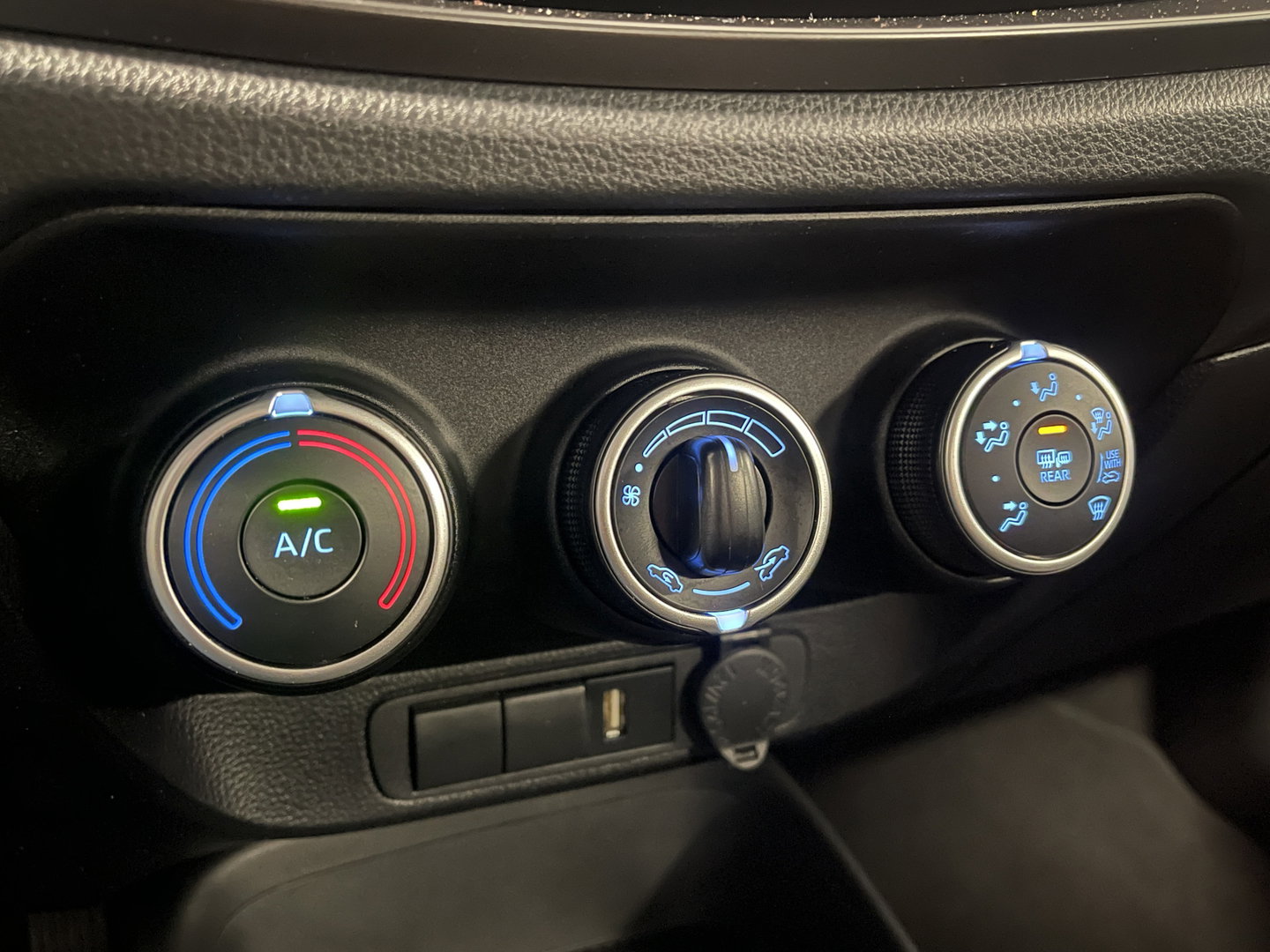 Toyota Aygo X 1.0 VVT-i MT Play | Adaptieve Cruise Control | Achteruitrijcamera | Bluetooth | Airconditioning |