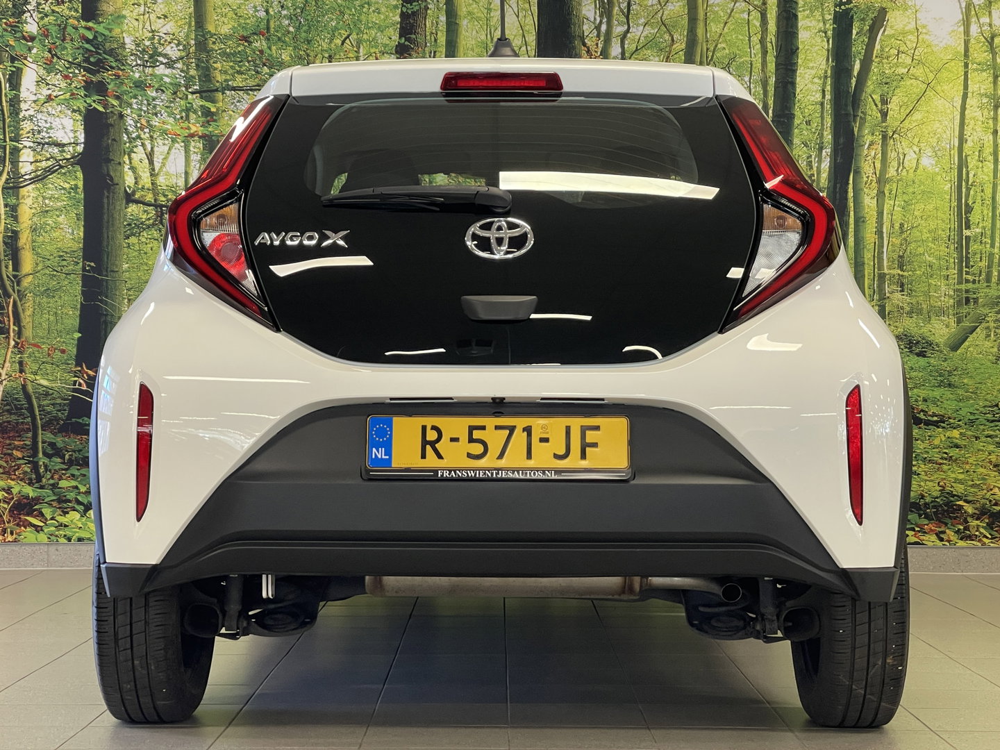 Toyota Aygo X 1.0 VVT-i MT Play | Adaptieve Cruise Control | Achteruitrijcamera | Bluetooth | Airconditioning |