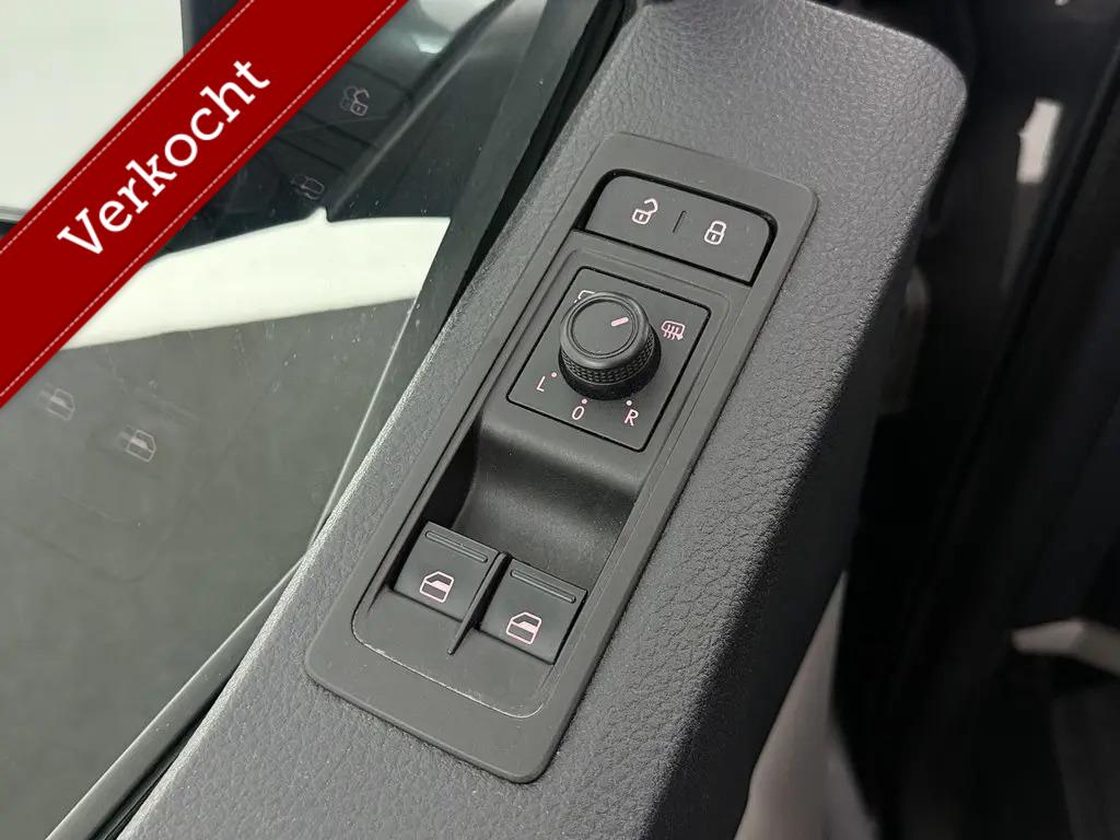 Volkswagen Transporter 2.0 TDI L2H1 DC Highline DSG CarPlay ACC