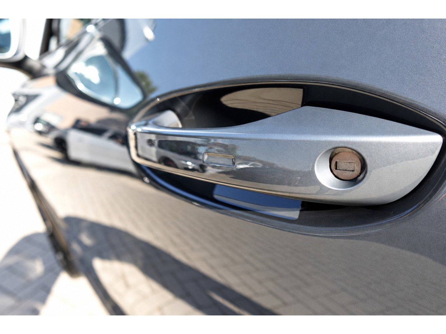 Volkswagen Tiguan 1.5 eTSI R-Line Edition PANO KEYLESS 360