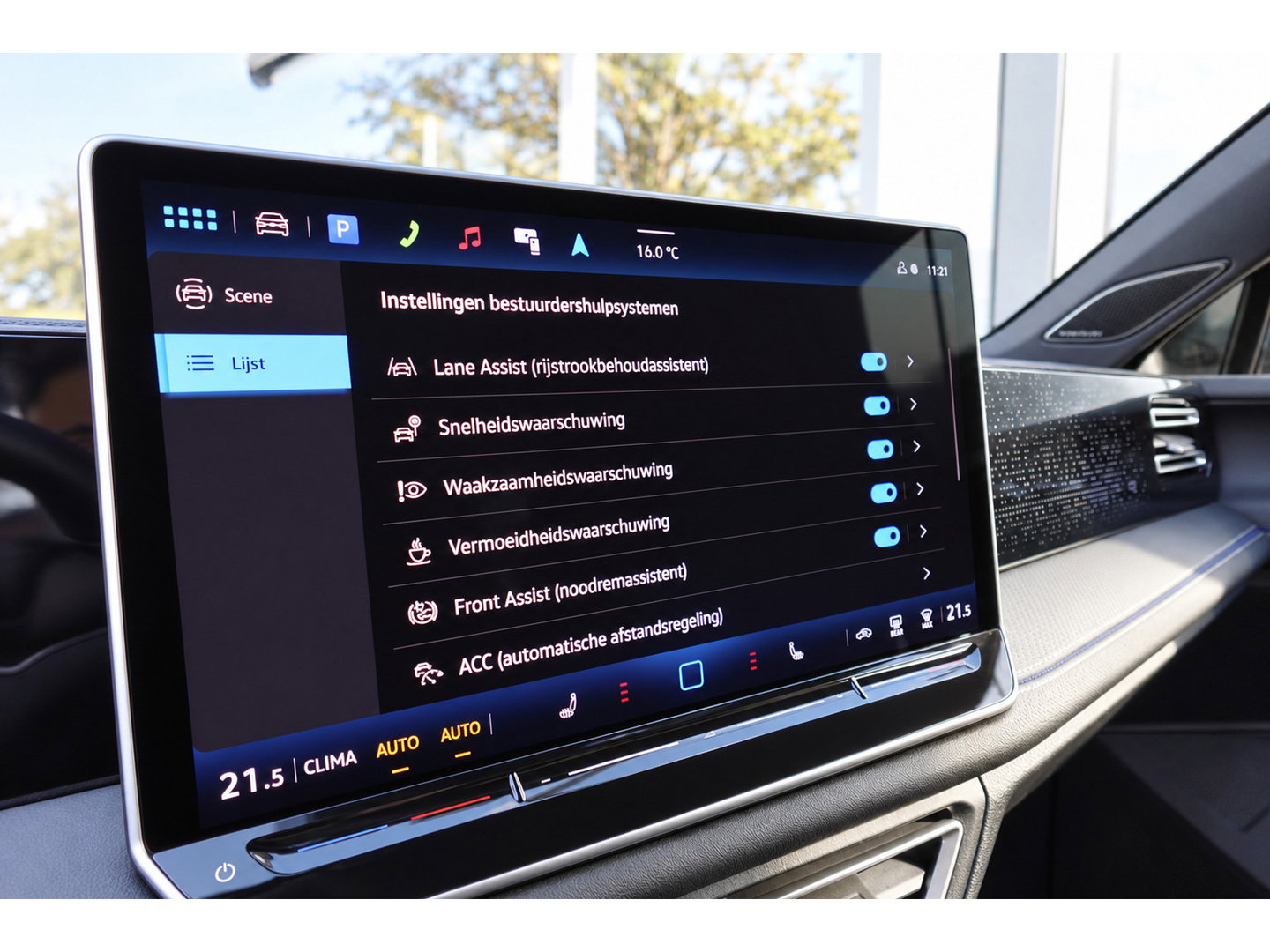 Volkswagen Tiguan 1.5 eTSI R-Line Edition PANO KEYLESS 360