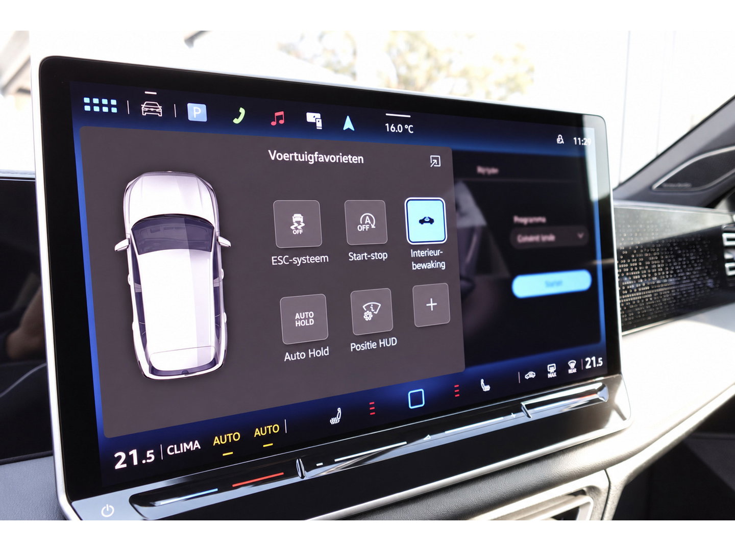 Volkswagen Tiguan 1.5 eTSI R-Line Edition PANO KEYLESS 360