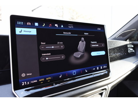 Volkswagen Tiguan 1.5 eTSI R-Line Edition PANO KEYLESS 360