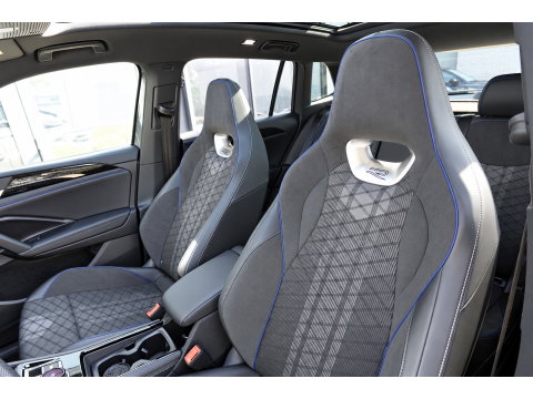Volkswagen Tiguan 1.5 eTSI R-Line Edition PANO KEYLESS 360