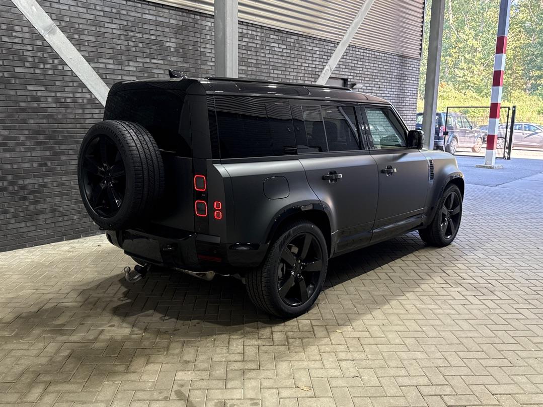 Land Rover Defender 110 P300e X-Dynamic HSE | SATIN | ClearSight | Meridian Surround | Head-Up | 360° Camera | Stoelventilatie | 22 Inch
