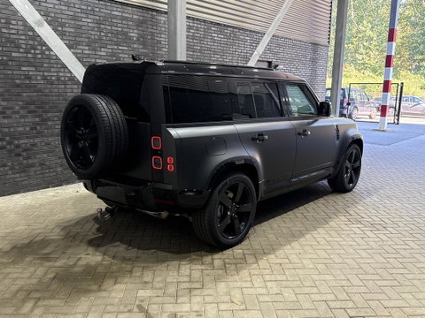 Land Rover Defender 110 P300e X-Dynamic HSE | SATIN | ClearSight | Meridian Surround | Head-Up | 360° Camera | Stoelventilatie | 22 Inch