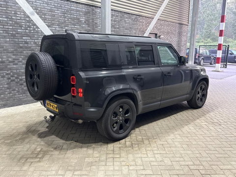Land Rover Defender 110 2.0 P300e S | Luchtvering | 360° Camera | Trekhaak | BLIS | Keyless | ACC | 20 Inch