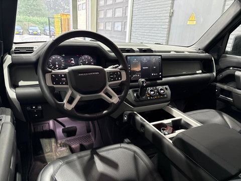 Land Rover Defender 110 2.0 P300e S | Luchtvering | 360° Camera | Trekhaak | BLIS | Keyless | ACC | 20 Inch
