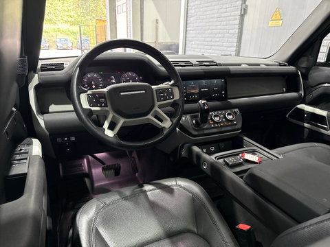 Land Rover Defender 110 P400e X-Dynamic SE | 22 Inch | Luchtvering | Panoramadak | Trekhaak | 360° Camera | Meridian | Stoel+Stuurverwarming