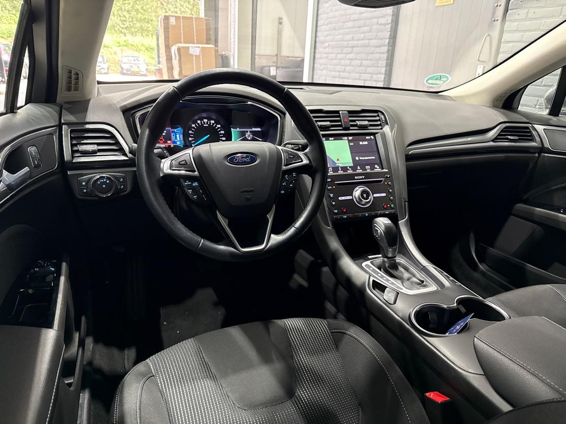 Ford Mondeo Wagon 2.0 IVCT HEV Titanium | ACC | BLIS | Camera | Keyless | Stoelverwarming | Adaptieve LED | Verwarmde voorruit | Parkeerassistent
