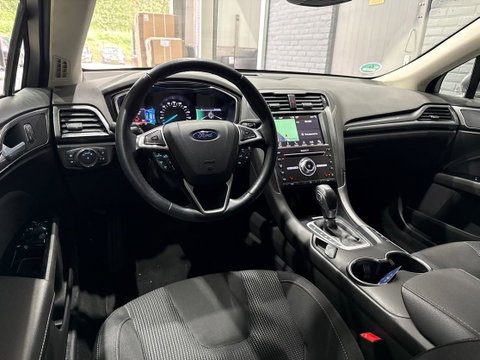 Ford Mondeo Wagon 2.0 IVCT HEV Titanium | ACC | BLIS | Camera | Keyless | Stoelverwarming | Adaptieve LED | Verwarmde voorruit | Parkeerassistent