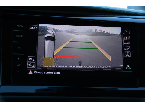 Volkswagen Transporter 2.0 TDI L2H1 30 DC Caravelle Virtual, Adaptieve Cruise, Camera, 2 x Electrische deur, 199pk, LED, Leder, Clima, Stoelverwarming, Carplay, Automaat, Uniek!