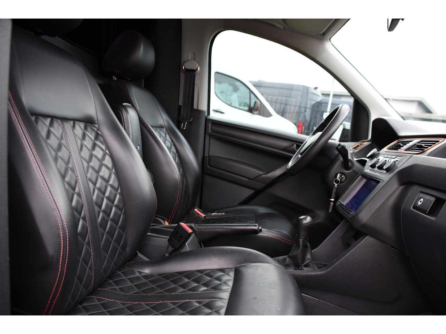 Volkswagen Caddy 2.0 TDI L1H1 PB Edition 185pk, Leder, Multimedia, Airco, Uniek!