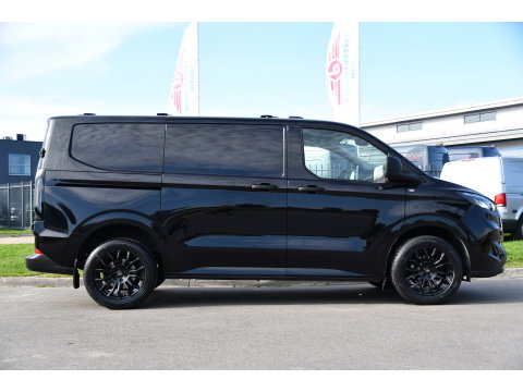 Ford Transit Custom 300 2.0 TDCI L1H1 Black Edition Cruise, Camera, Carplay, LED, 136pk, Automaat, NAVI, Airco, Multimedia, Uniek!