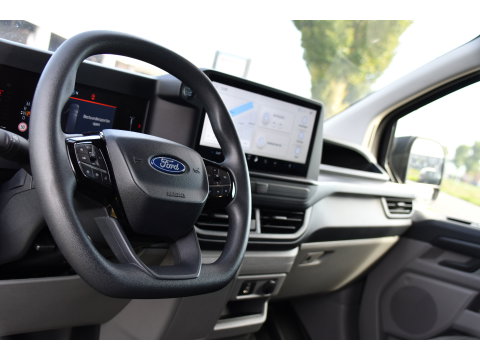 Ford Transit Custom 300 2.0 TDCI L1H1 Black Edition Cruise, Camera, Carplay, LED, 136pk, Automaat, NAVI, Airco, Multimedia, Uniek!