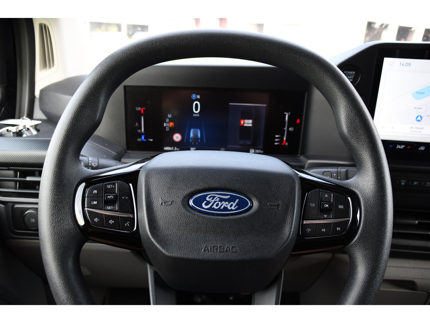 Ford Transit Custom 300 2.0 TDCI L1H1 Black Edition Cruise, Camera, Carplay, LED, 136pk, Automaat, NAVI, Airco, Multimedia, Uniek!