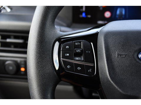 Ford Transit Custom 300 2.0 TDCI L1H1 Black Edition Cruise, Camera, Carplay, LED, 136pk, Automaat, NAVI, Airco, Multimedia, Uniek!