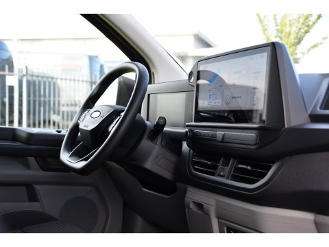 Ford Transit Custom 300 2.0 TDCI L1H1 Black Edition Cruise, Camera, Carplay, LED, 136pk, Automaat, NAVI, Airco, Multimedia, Uniek!