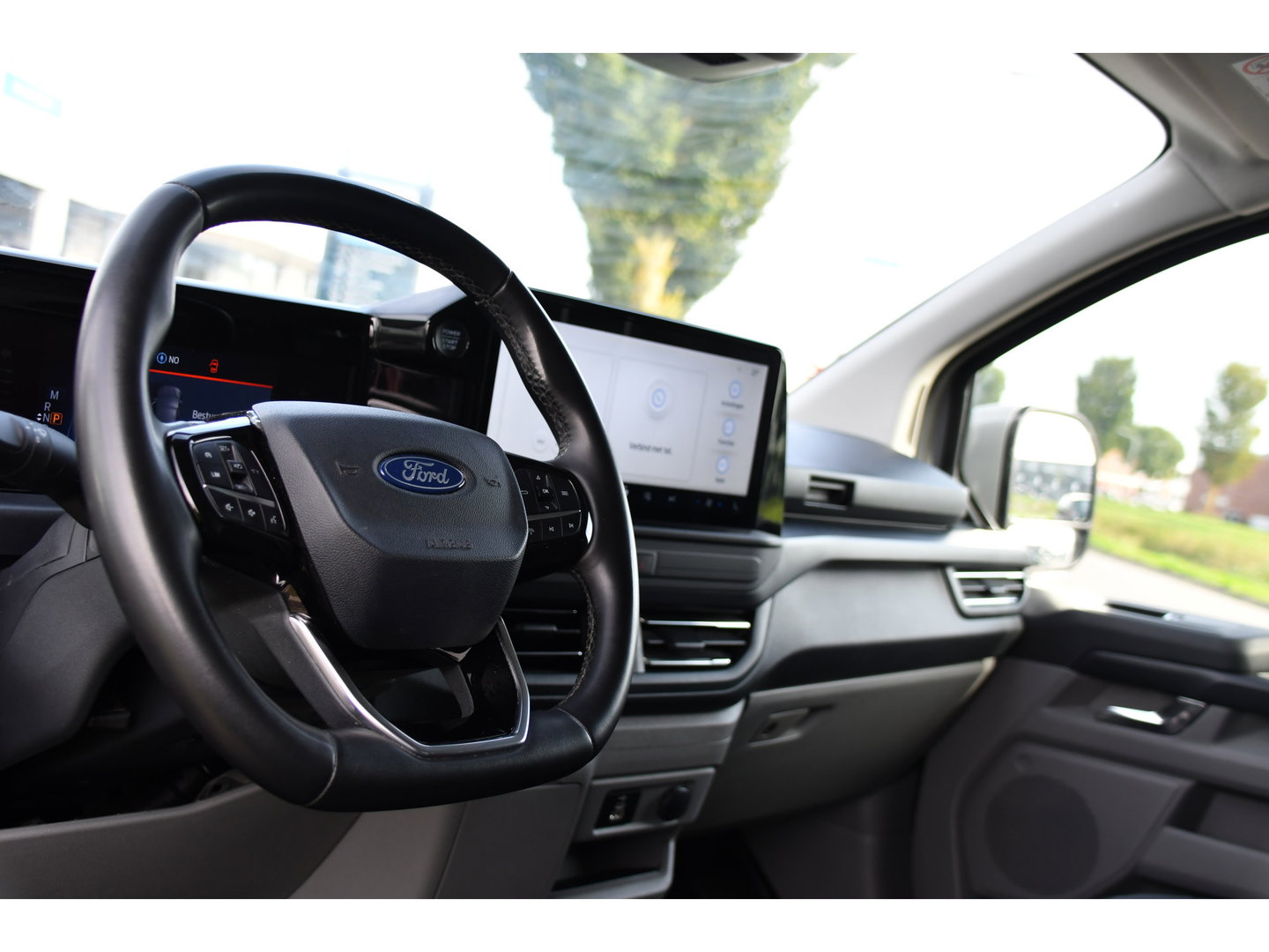 Ford Transit Custom 300 2.0 TDCI L1H1 Limited PB Edition Camera, Cruise, Carplay, LED, Stoelverwarming, 136pk, Automaat, Trekhaak, Multimedia, Uniek!