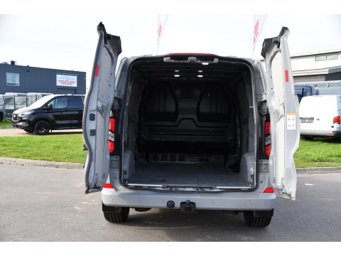 Ford Transit Custom 300 2.0 TDCI L1H1 Limited PB Edition Camera, Cruise, Carplay, LED, Stoelverwarming, 136pk, Automaat, Trekhaak, Multimedia, Uniek!