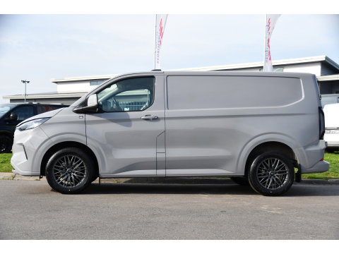 Ford Transit Custom 300 2.0 TDCI L1H1 Limited PB Edition Camera, Cruise, Carplay, LED, Stoelverwarming, 136pk, Automaat, Trekhaak, Multimedia, Uniek!