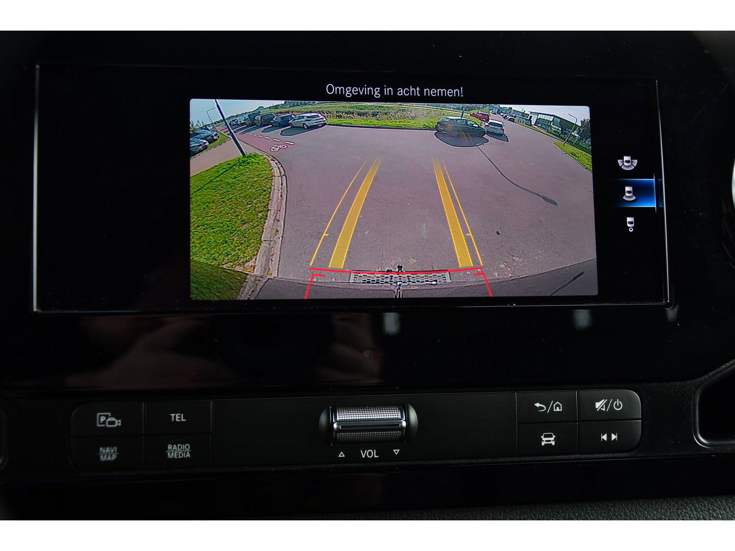 Mercedes-Benz Sprinter 319 1.9 CDI L2H2 AMG Black Edition Adaptieve Cruise, Carplay, 3500kg Trekhaak, Camera, LED, 190pk, 10,5'' Mbux, Sensoren, Leder, Standkachel. Automaat, Uniek!