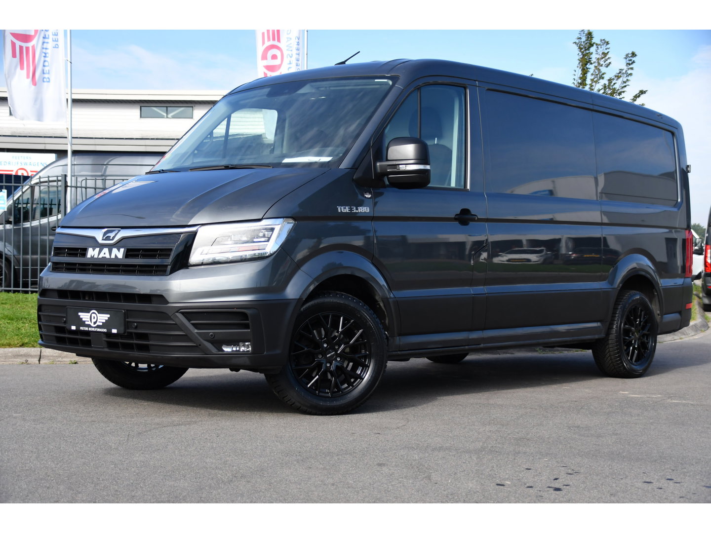 MAN TGE 3.180 35 2.0 L3H2 PB Edition Cruise, Camera, Carplay, LED, 177pk, Automaat, Geveerde stoel, Multimedia, Uniek!