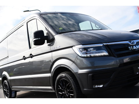 MAN TGE 3.180 35 2.0 L3H2 PB Edition Cruise, Camera, Carplay, LED, 177pk, Automaat, Geveerde stoel, Multimedia, Uniek!