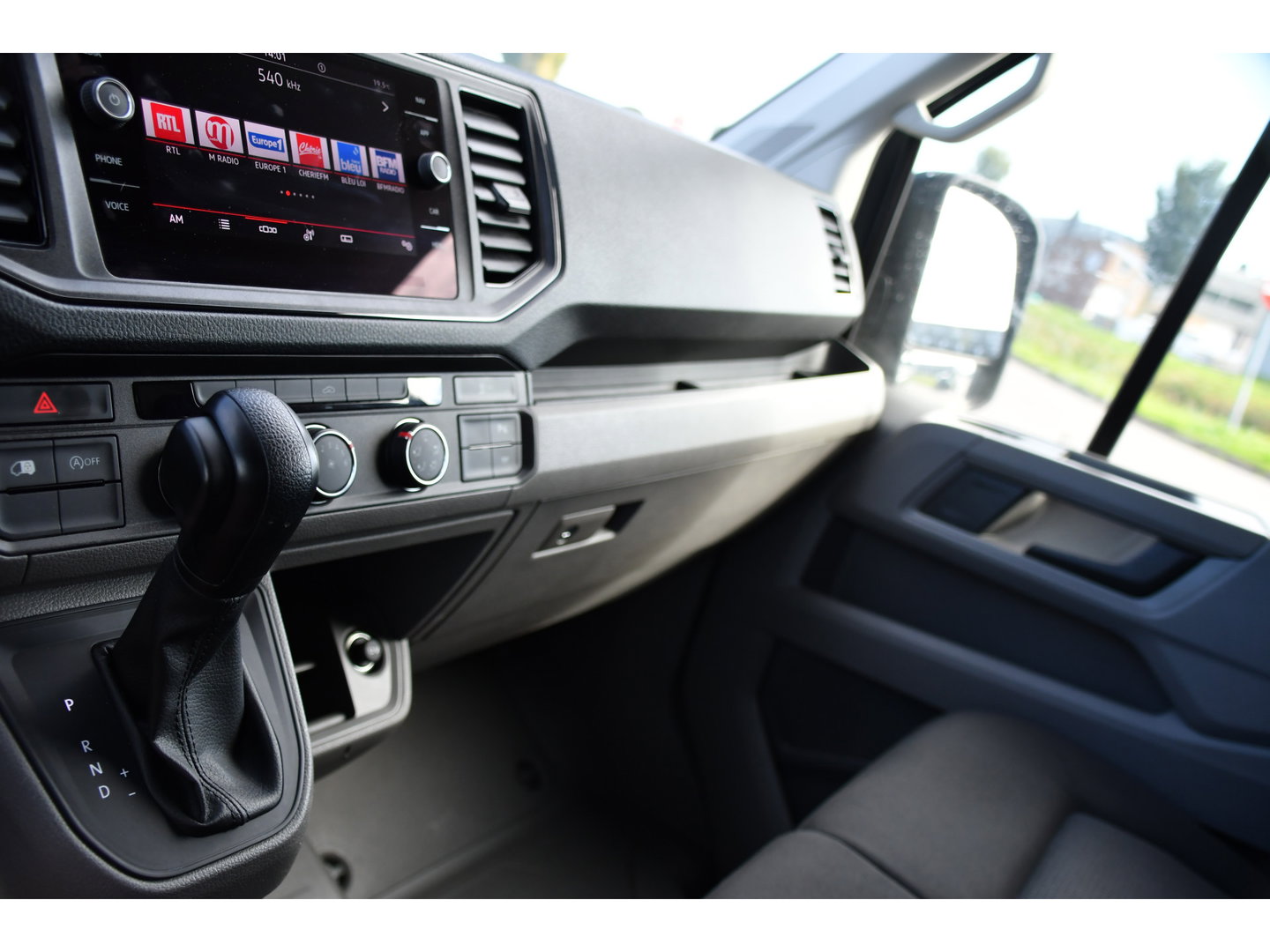 MAN TGE 3.180 35 2.0 L3H2 PB Edition Cruise, Camera, Carplay, LED, 177pk, Automaat, Geveerde stoel, Multimedia, Uniek!