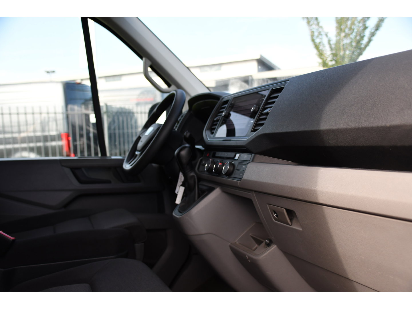MAN TGE 3.180 35 2.0 L3H2 PB Edition Cruise, Camera, Carplay, LED, 177pk, Automaat, Geveerde stoel, Multimedia, Uniek!