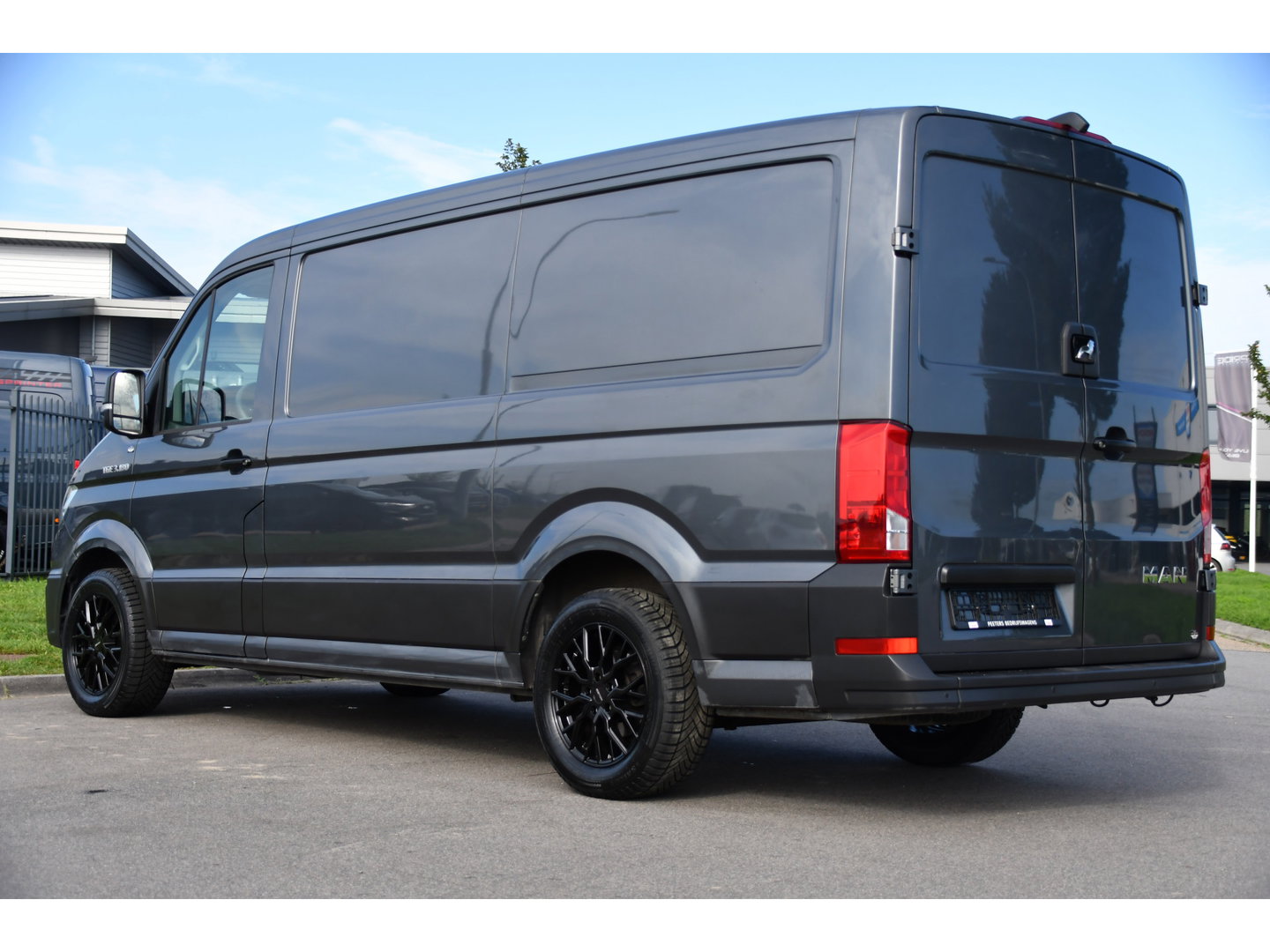 MAN TGE 3.180 35 2.0 L3H2 PB Edition Cruise, Camera, Carplay, LED, 177pk, Automaat, Geveerde stoel, Multimedia, Uniek!