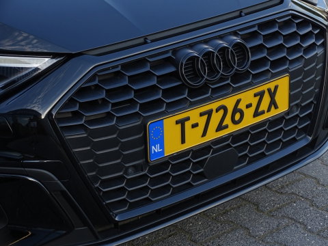 Audi A3 Sportback 35 TDI 150PK automaat / MMI / S-line / ACC / LED